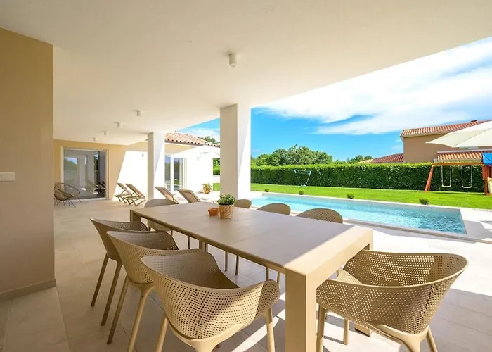 Maja By Istrialux Villa