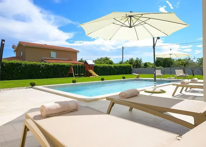 Maja By Istrialux Villa *